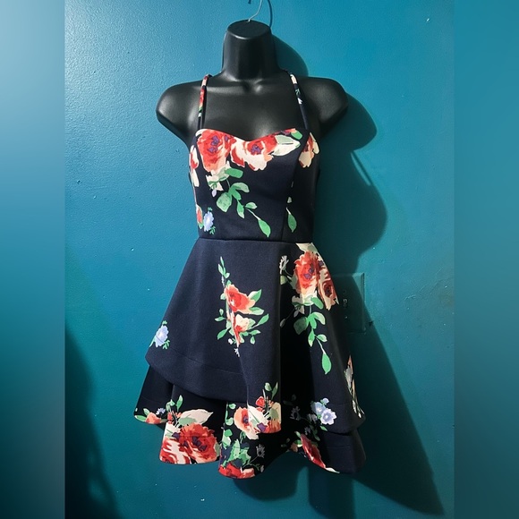 BUNDLE SALE: 15 % off 2 or more dresses/skirt sets - Picture 1 of 8